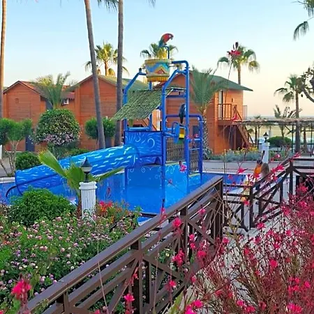 Club Tropical أنطاليا