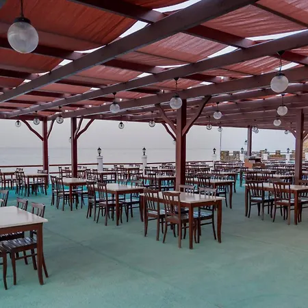 Club Tropical Ξενοδοχείο 4*